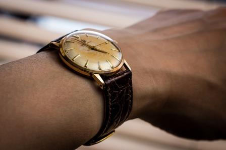 a vintage watch is smaller than today's watches