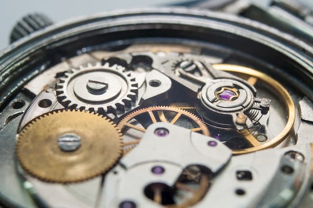 auto watch movement